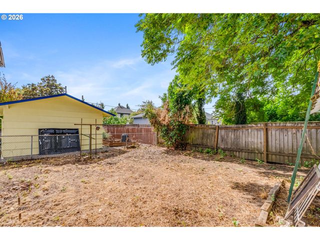 5213 N MONTANA Ave, Portland, OR 97217