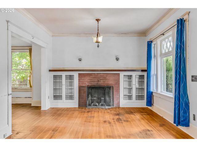 5213 N MONTANA Ave, Portland, OR 97217
