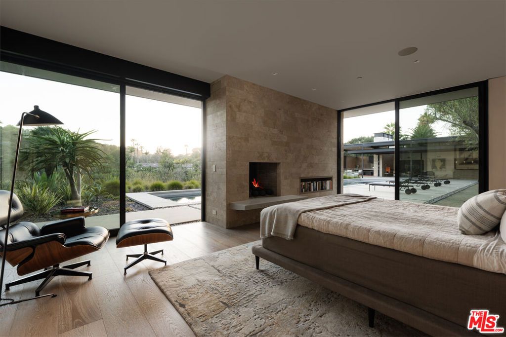 Image 14 of property listing at 1045 Via Tranquila, Santa Barbara, CA 93110