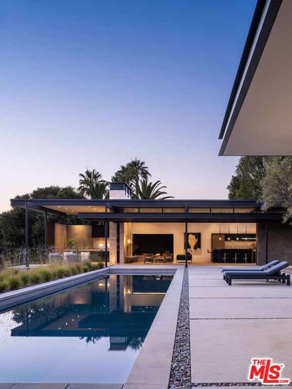 Image 36 of property listing at 1045 Via Tranquila, Santa Barbara, CA 93110