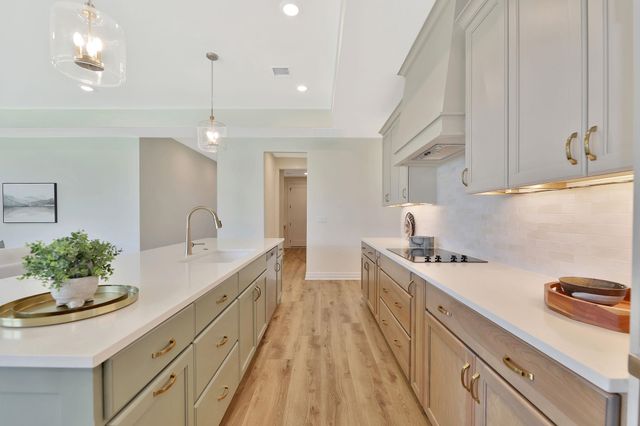 826 N Speyside Cir, Andover, KS 67002