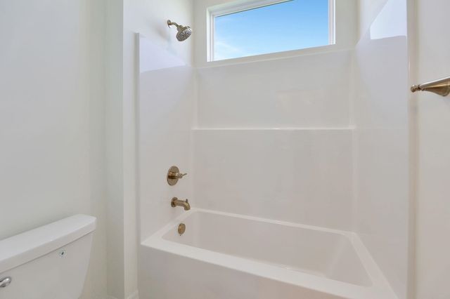 826 N Speyside Cir, Andover, KS 67002