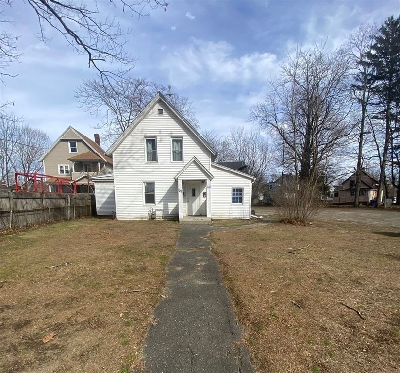 123 Pine St, Springfield, MA 01105