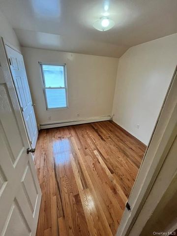24509 148th Road 2, Rosedale, NY 11422