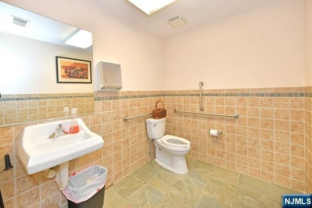 59 Lincoln, Fair Lawn, NJ 07410