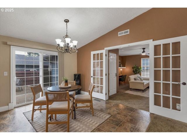 1393 Sw ALEXANDER Dr, Dallas, OR 97338