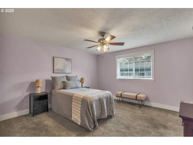 1393 Sw ALEXANDER Dr, Dallas, OR 97338