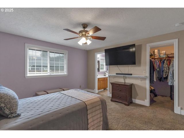 1393 Sw ALEXANDER Dr, Dallas, OR 97338