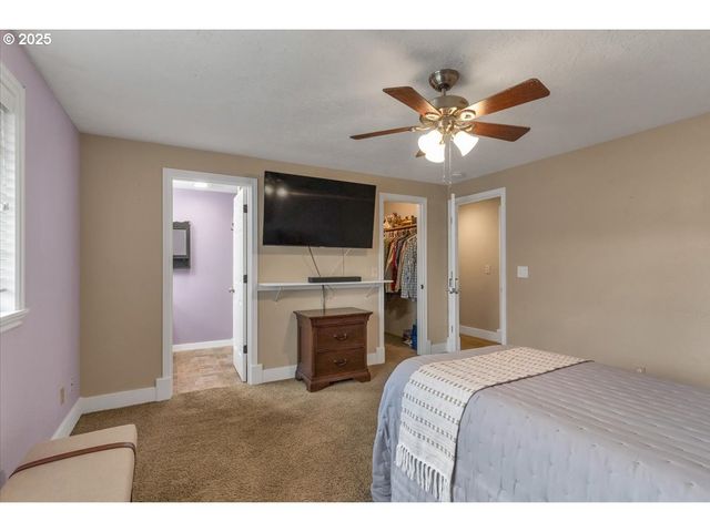 1393 Sw ALEXANDER Dr, Dallas, OR 97338