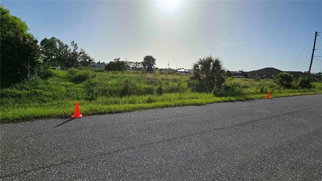 HACIENDA ST, North Port, FL 34287