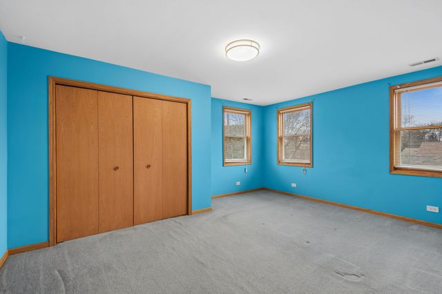 6020 N Landers Avenue, Chicago, IL 60646