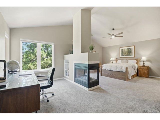 1952 Amethyst Dr, Longmont, CO 80504