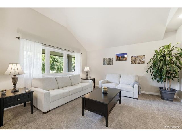 1952 Amethyst Dr, Longmont, CO 80504
