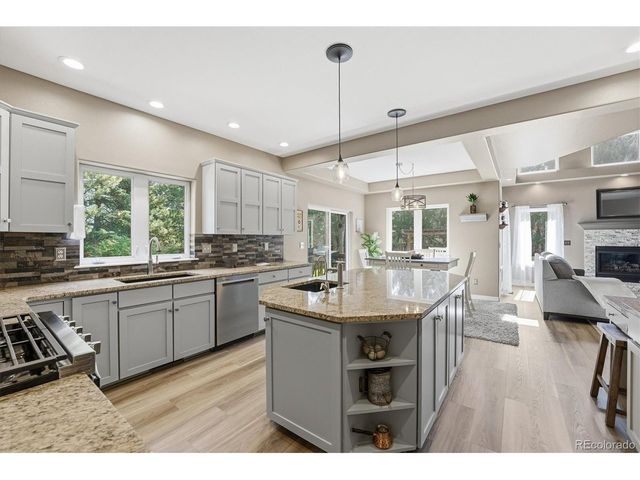 1952 Amethyst Dr, Longmont, CO 80504