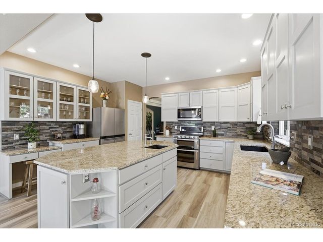 1952 Amethyst Dr, Longmont, CO 80504