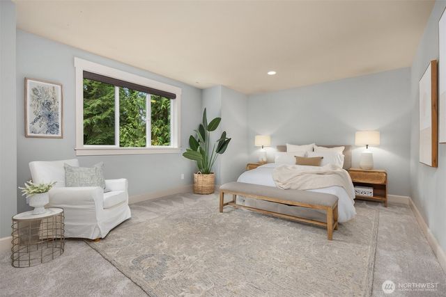 8997 Springwood Avenue NE, Bainbridge Island, WA 98110