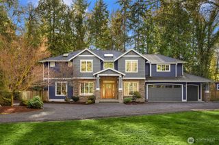 8997 Springwood Avenue NE, Bainbridge Island, WA 98110