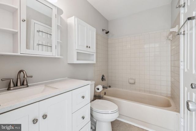 12138 SALEMTOWN DR, Woodbridge, VA 22192