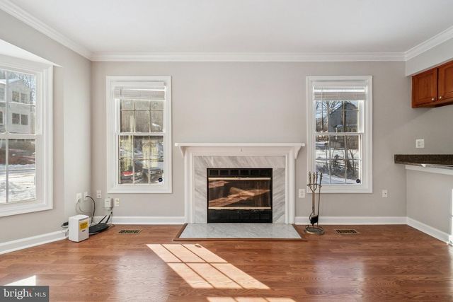 12138 SALEMTOWN DR, Woodbridge, VA 22192