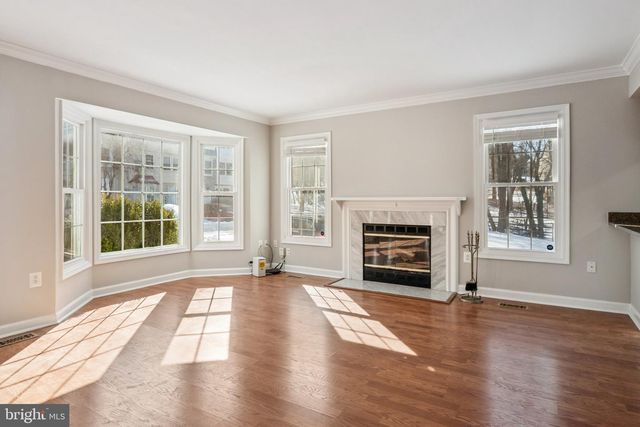 12138 SALEMTOWN DR, Woodbridge, VA 22192