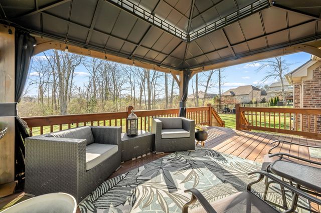 120 Watermill Ln, Lebanon, TN 37087
