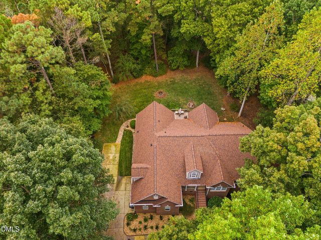 5628 Voorhees Lane, Holly Springs, NC 27540