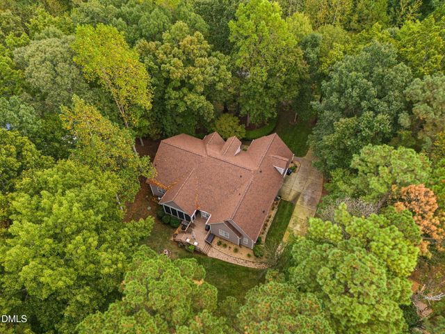 5628 Voorhees Lane, Holly Springs, NC 27540