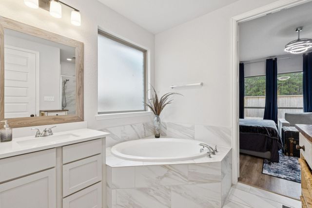 16607 Yaklin Meadow Court, Humble, TX 77346