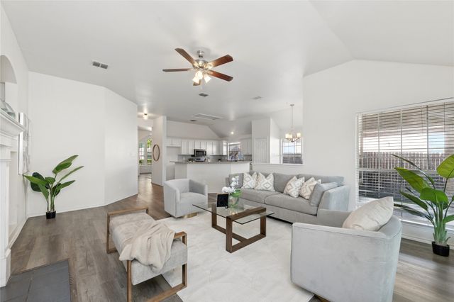 10905 Camelot Drive, Frisco, TX 75035