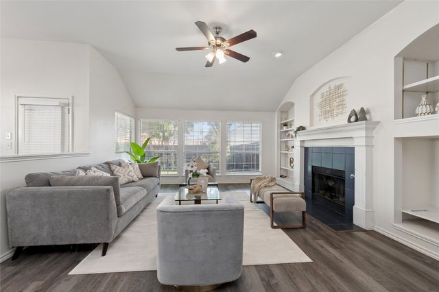 10905 Camelot Drive, Frisco, TX 75035