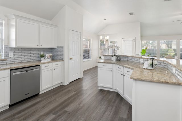 10905 Camelot Drive, Frisco, TX 75035