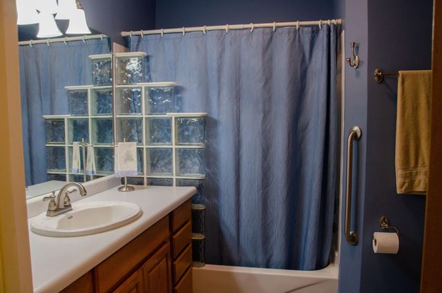 511 Landsdowne Avenue, Portage, MI 49002