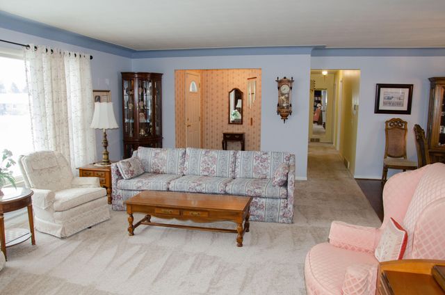 511 Landsdowne Avenue, Portage, MI 49002