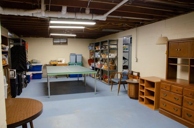 511 Landsdowne Avenue, Portage, MI 49002