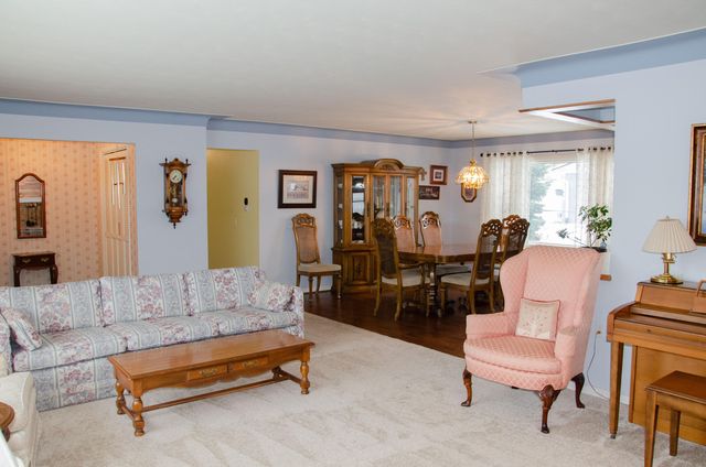 511 Landsdowne Avenue, Portage, MI 49002