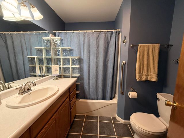 511 Landsdowne Avenue, Portage, MI 49002