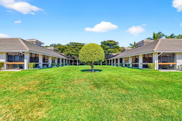 3405 Olde Hampton Drive, Wellington, FL 33414