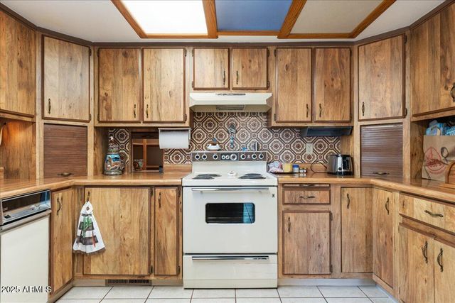 5373 S WALKER Road, Prescott, AZ 86303