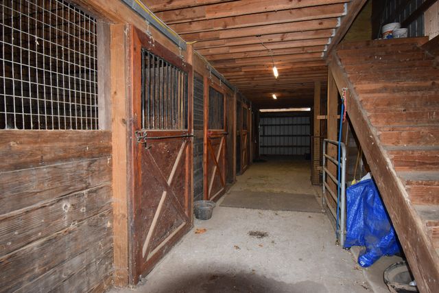 61 Pope Road, Oxford, CT 06478