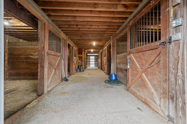 61 Pope Road, Oxford, CT 06478