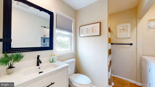 5233 BREEZY POINT RD, Chesapeake Beach, MD 20732