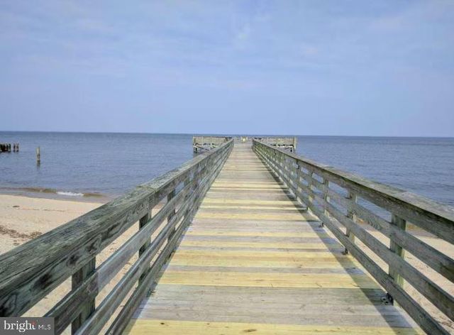 5233 BREEZY POINT RD, Chesapeake Beach, MD 20732