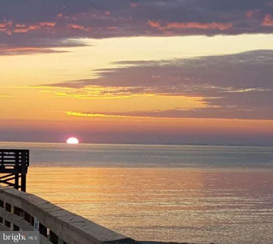 5233 BREEZY POINT RD, Chesapeake Beach, MD 20732