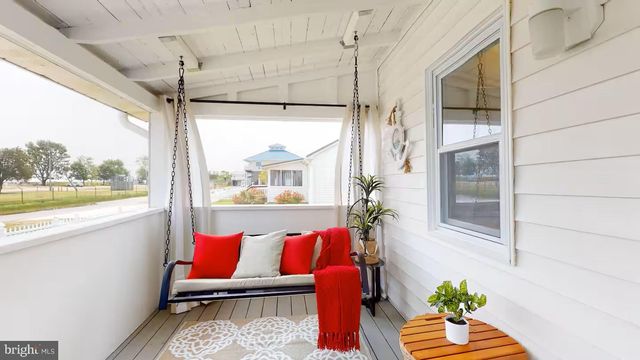 5233 BREEZY POINT RD, Chesapeake Beach, MD 20732