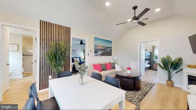 5233 BREEZY POINT RD, Chesapeake Beach, MD 20732