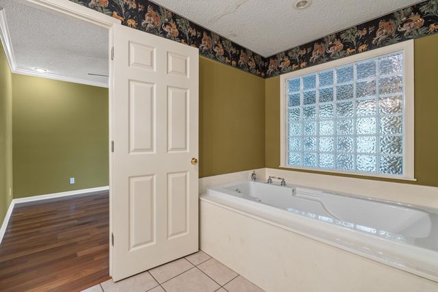 512 Beachview Circle, Hot Springs, AR 71913