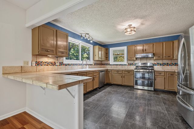 512 Beachview Circle, Hot Springs, AR 71913