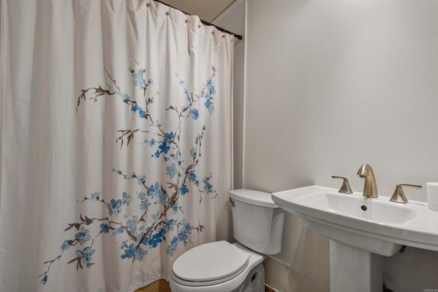 512 Beachview Circle, Hot Springs, AR 71913