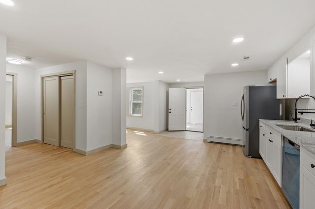 25 Main St, Ashburnham, MA 01430