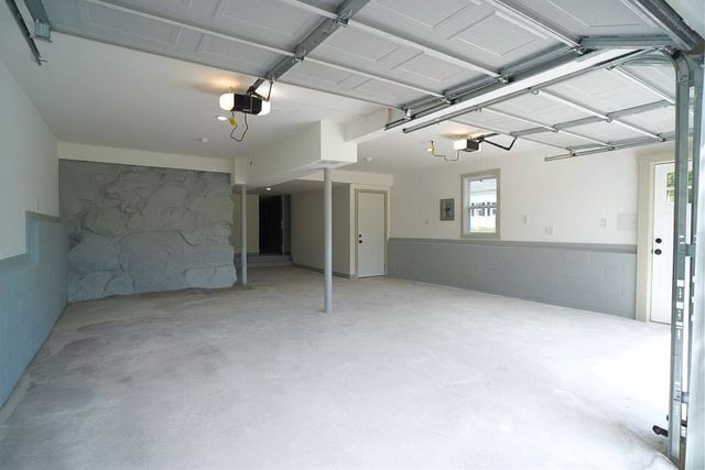 25 Main St, Ashburnham, MA 01430